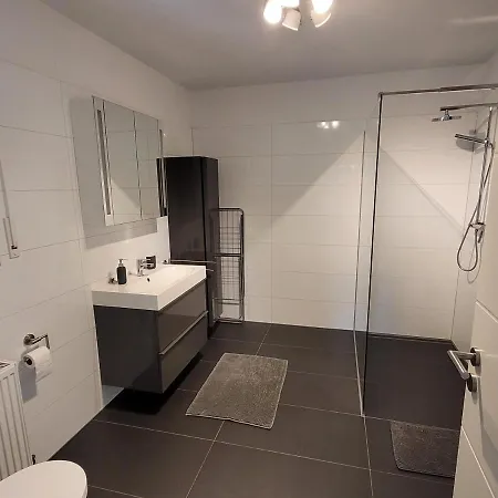 Terrassenwohnung In * Зигбург